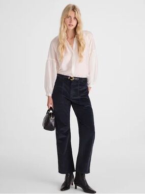 Madewell The Darted Barrel-Leg Utility Pant in Corduroy